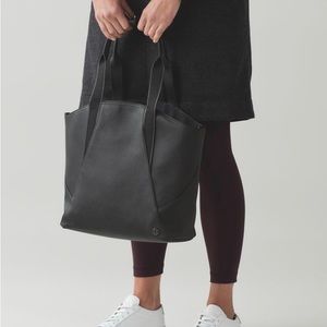 Lululemon all day tote (mini)